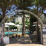 Ξενοδοχείο με διαμερίσματα Selya Göcek