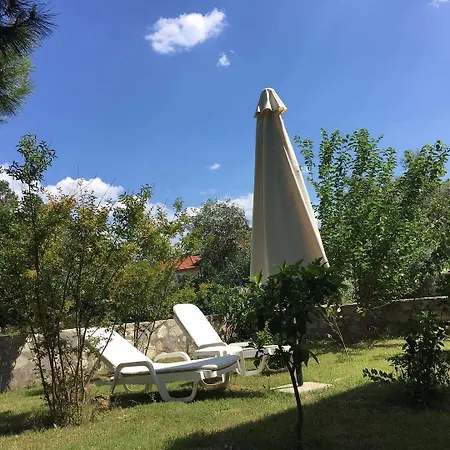 Selya מלון דירות 3*